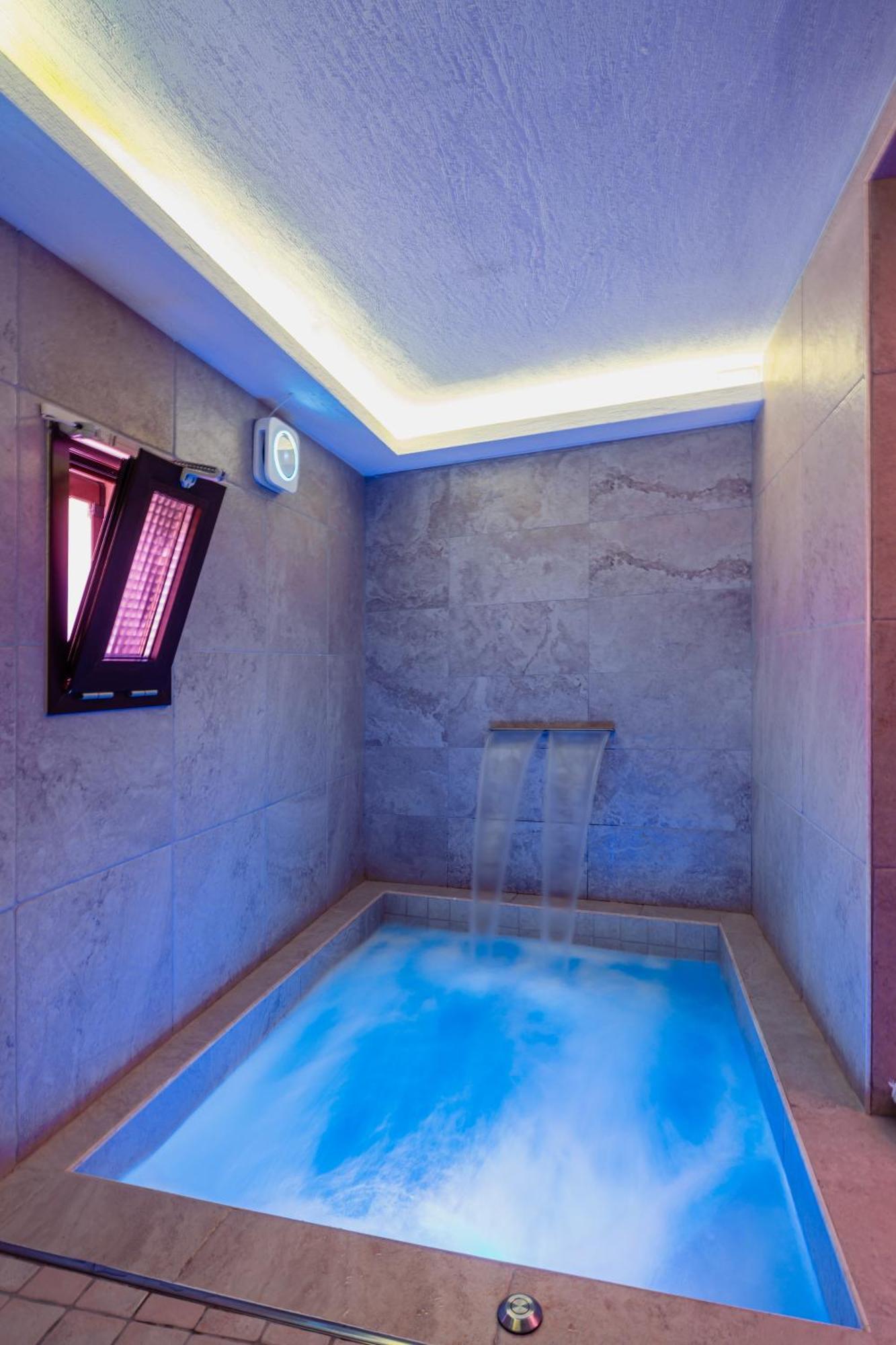 Luxuite Spa Con Piscina E Jacuzzi Alberobello Exterior foto