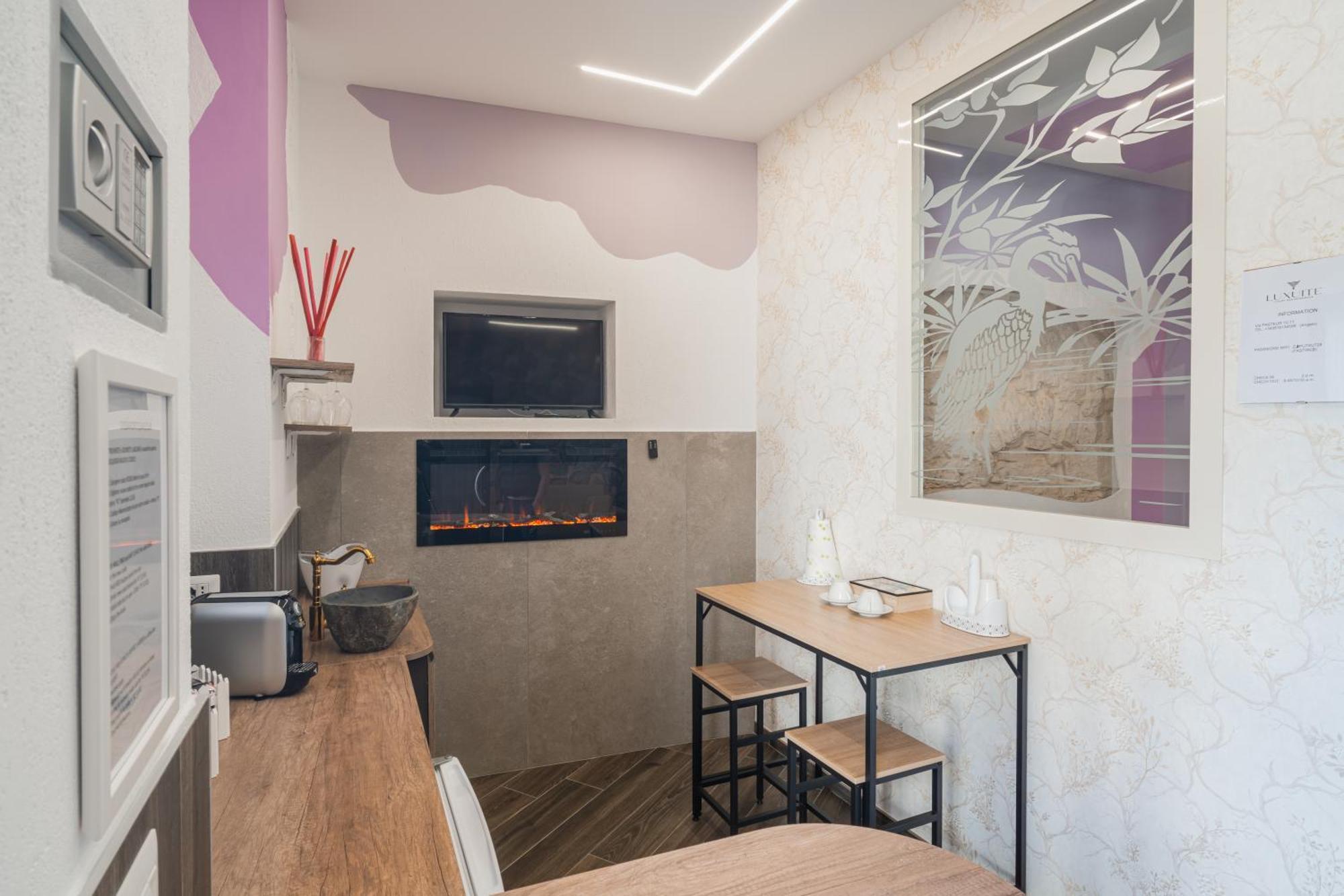 Luxuite Spa Con Piscina E Jacuzzi Alberobello Exterior foto
