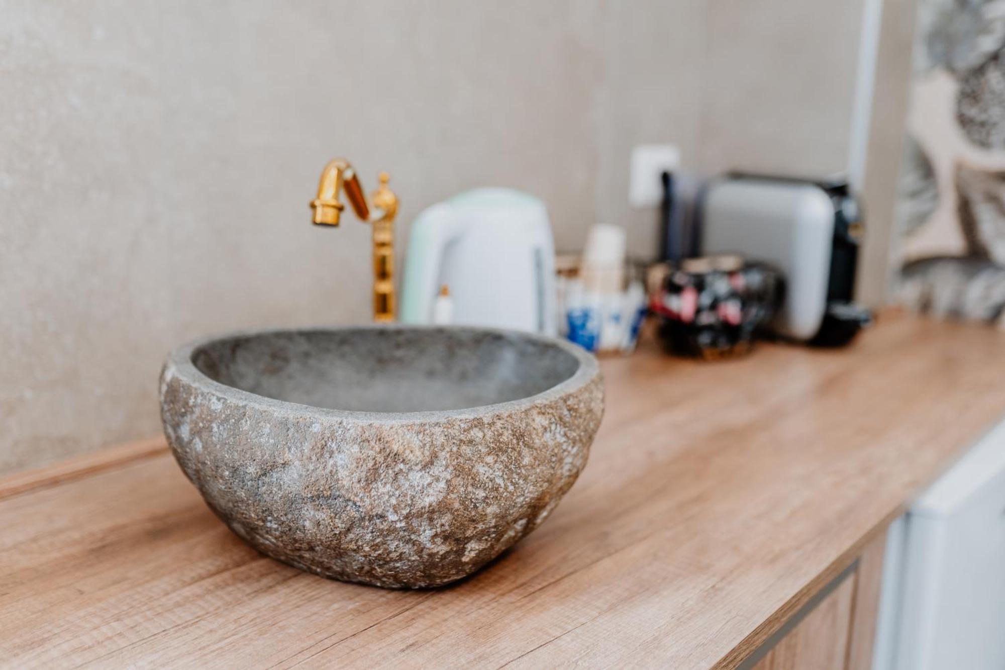 Luxuite Spa Con Piscina E Jacuzzi Alberobello Exterior foto