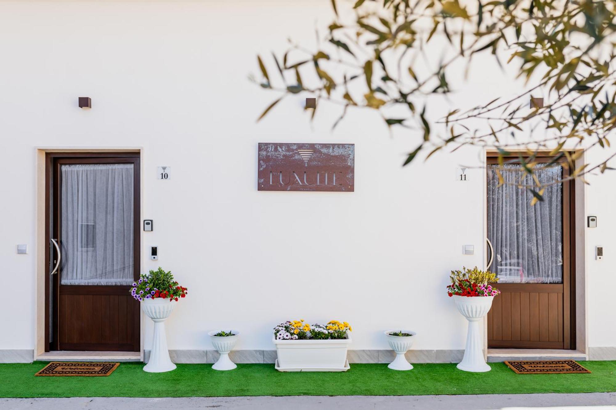 Luxuite Spa Con Piscina E Jacuzzi Alberobello Exterior foto